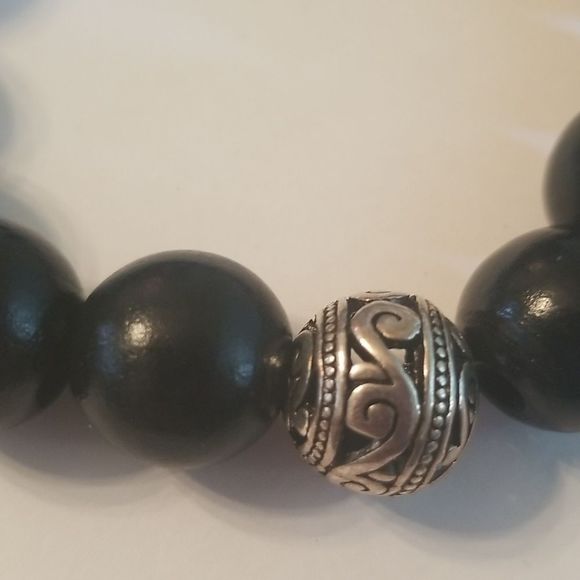 Black 12mm Wooden Beaded Expansion Bracelet W/Silverplate Bead New Custom Made - Picture 2 of 5